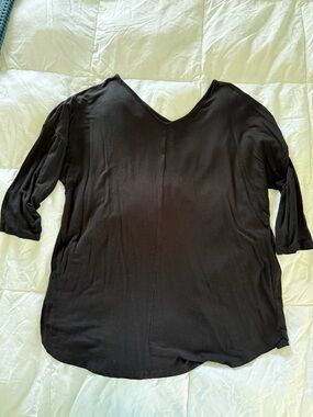 Tahari Black V-Neck Long Sleeve Women's Top